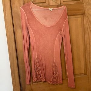 Women’s Gimmicks from Buckle Long Sleeve Medium